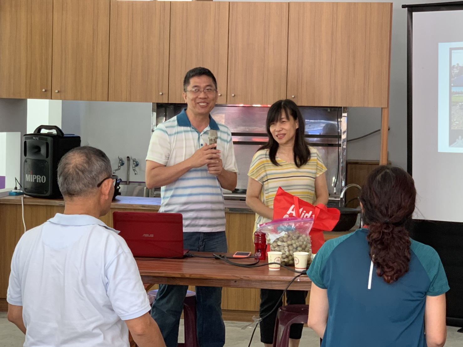 劉威忠副教授主講生技農業幫助農民創業