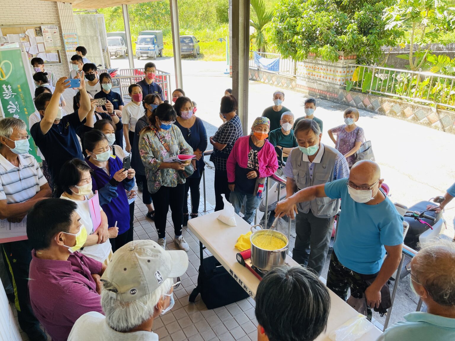 蔡志濃老師講授石灰硫磺合劑的製作